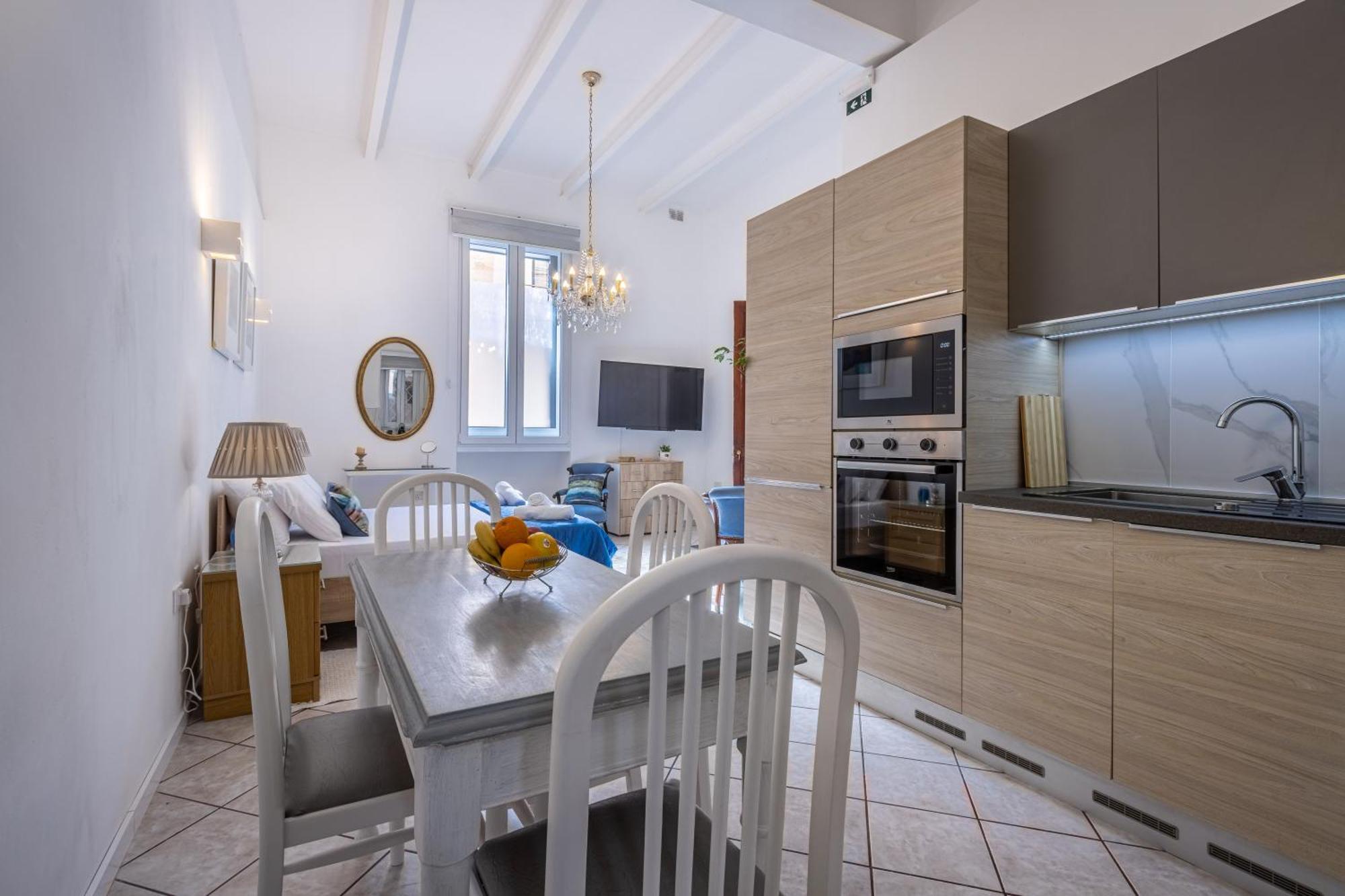 Cozy Carisma Lodging - Central, New And Independent Studio Apartment Sliema Exterior foto