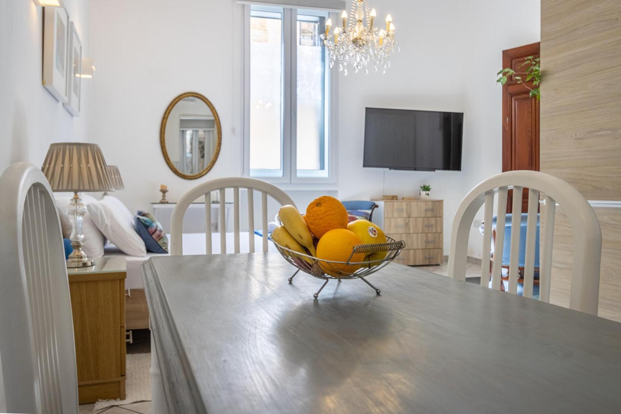 Cozy Carisma Lodging - Central, New And Independent Studio Apartment Sliema Exterior foto